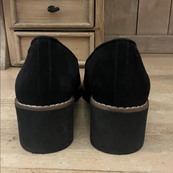 Vionic Willa Wedge Loafers Slip-On Water Repellent Suede Chunky Lug Heel Size 6 - Picture 4 of 10